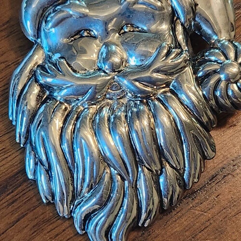Santa Pendant/Pin - Picture 3 of 6